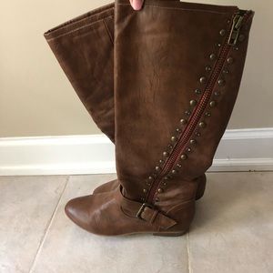 Not rated brown boots